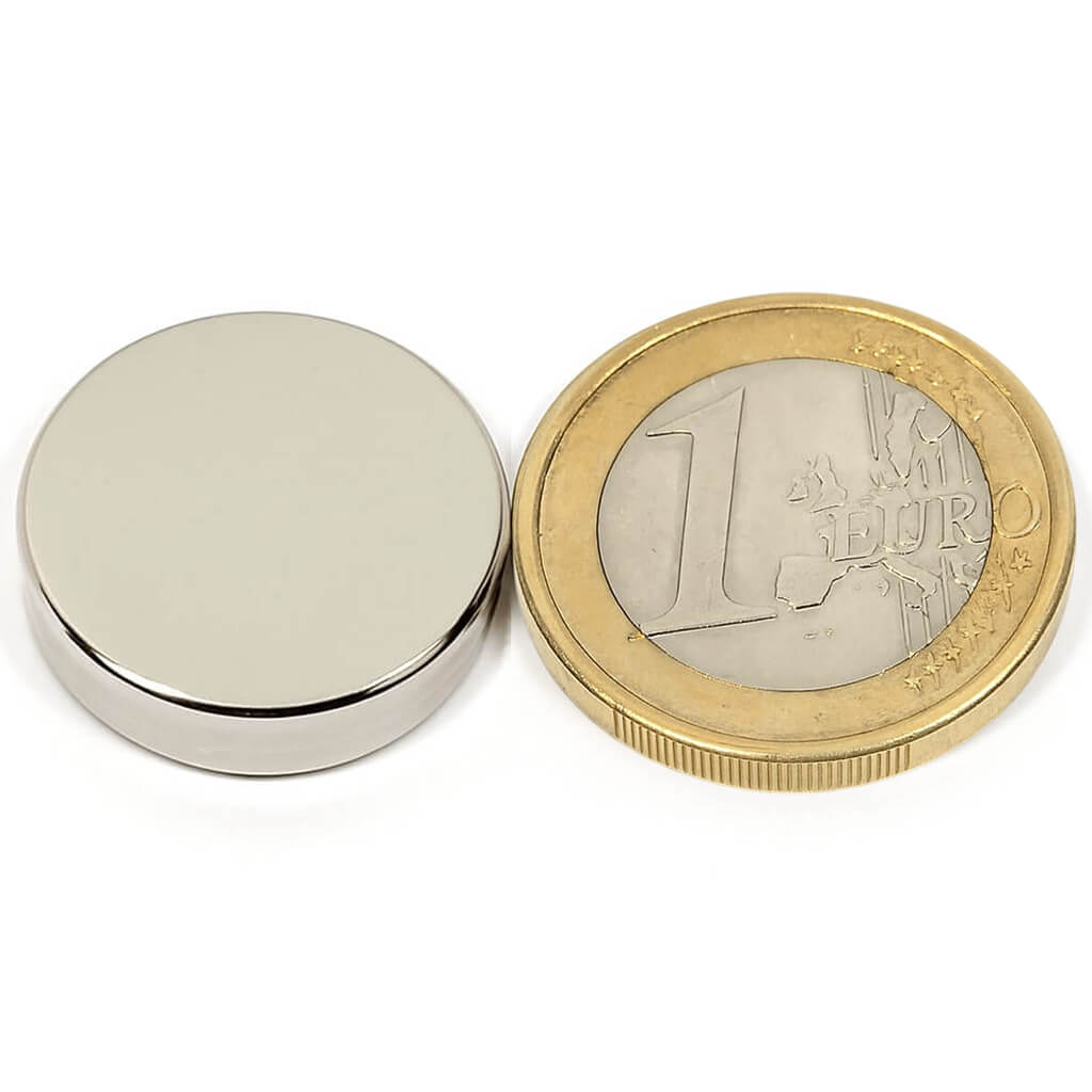 Aimant néodyme disque Ø20 x 5mm, puissance 6,4kg 94 Aimant néodyme disque Ø20 x 5mm, puissance 6,4kg